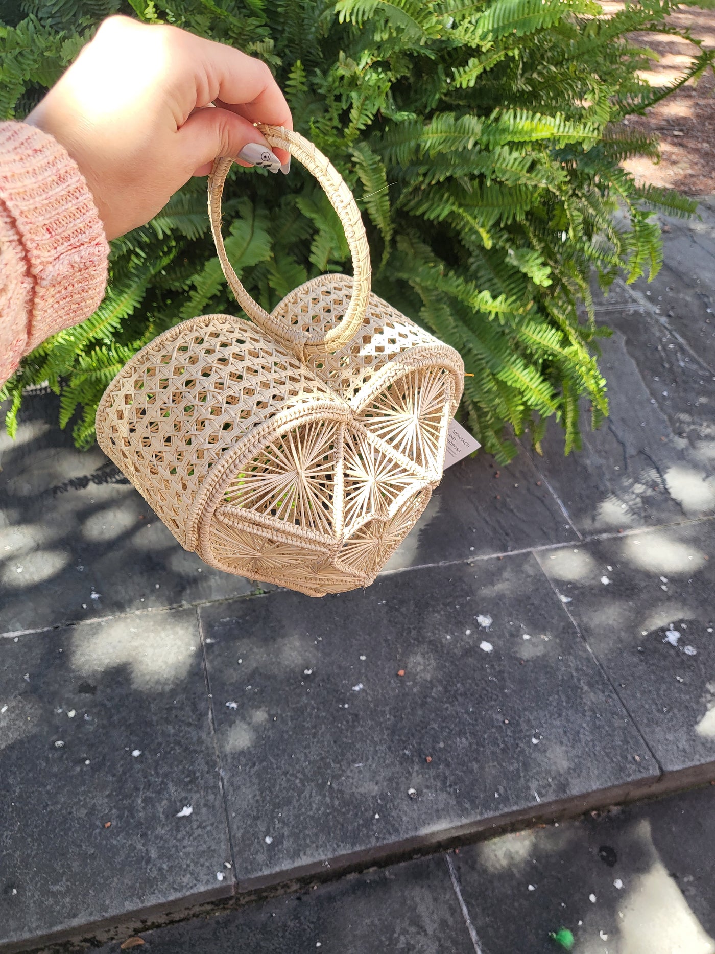 Iraca Palm Bag - 3D Heart Handbag