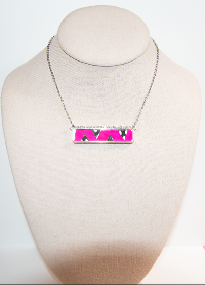 Feather Bar Necklace - Kitt